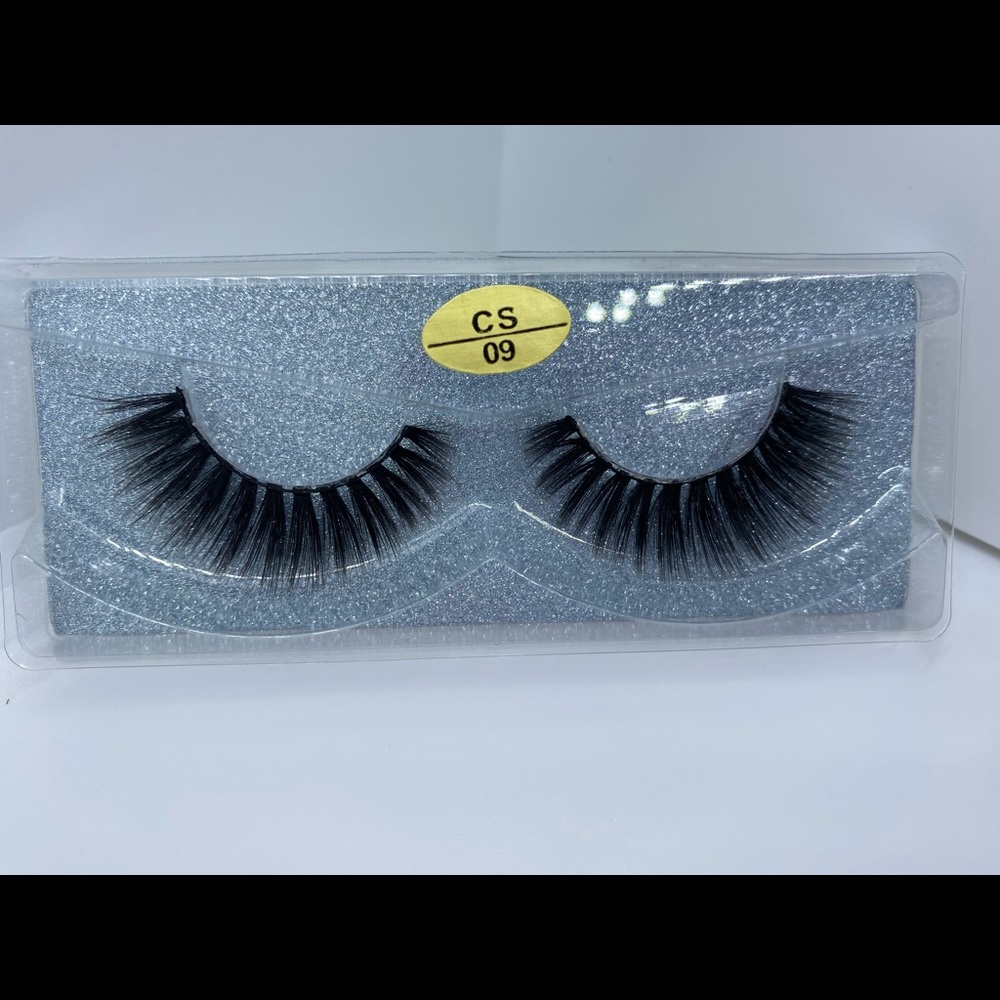 lashes - Picture 9 of 9